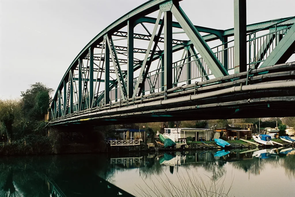 long-time exposure of another canal bridge