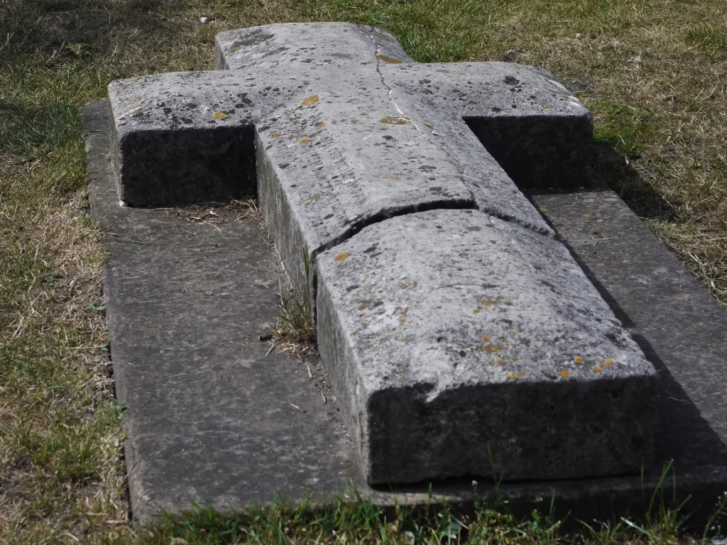 cross shaped grave