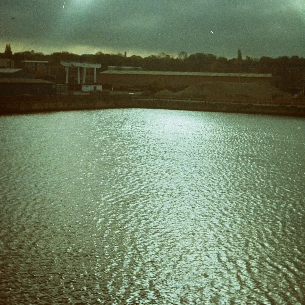 dock side basin