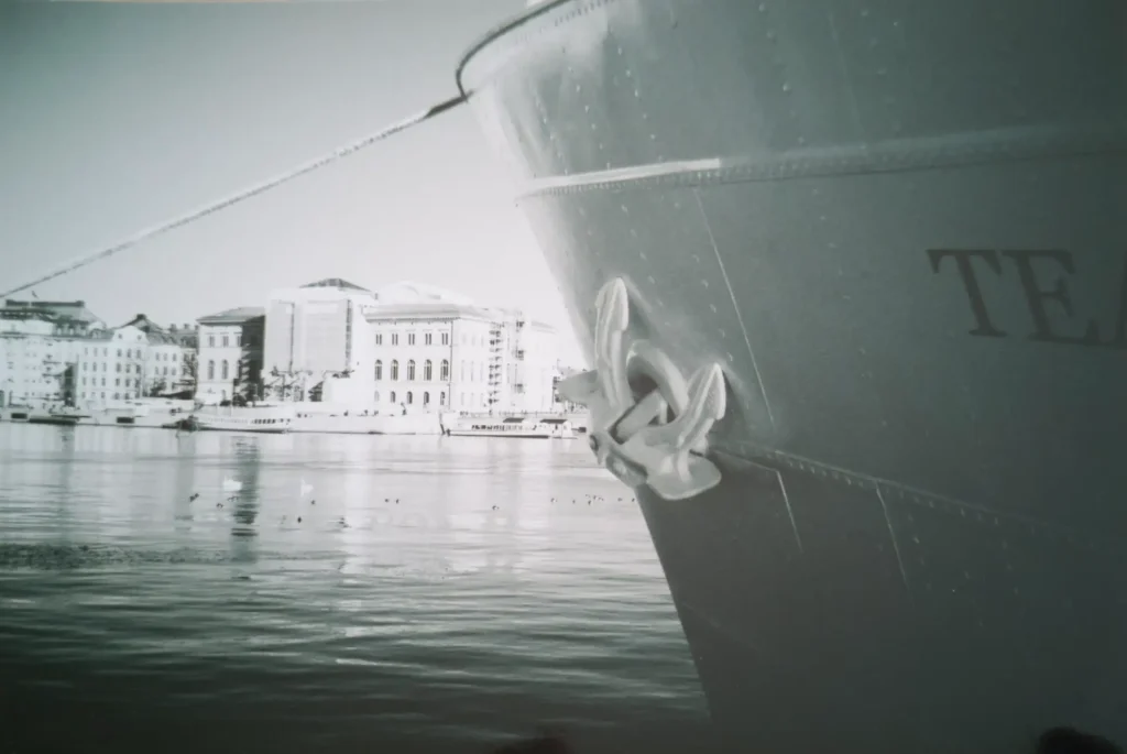 Boat in Harbour - Taken with a Minolta Hi-Matic G and Ilford XP-2 Film