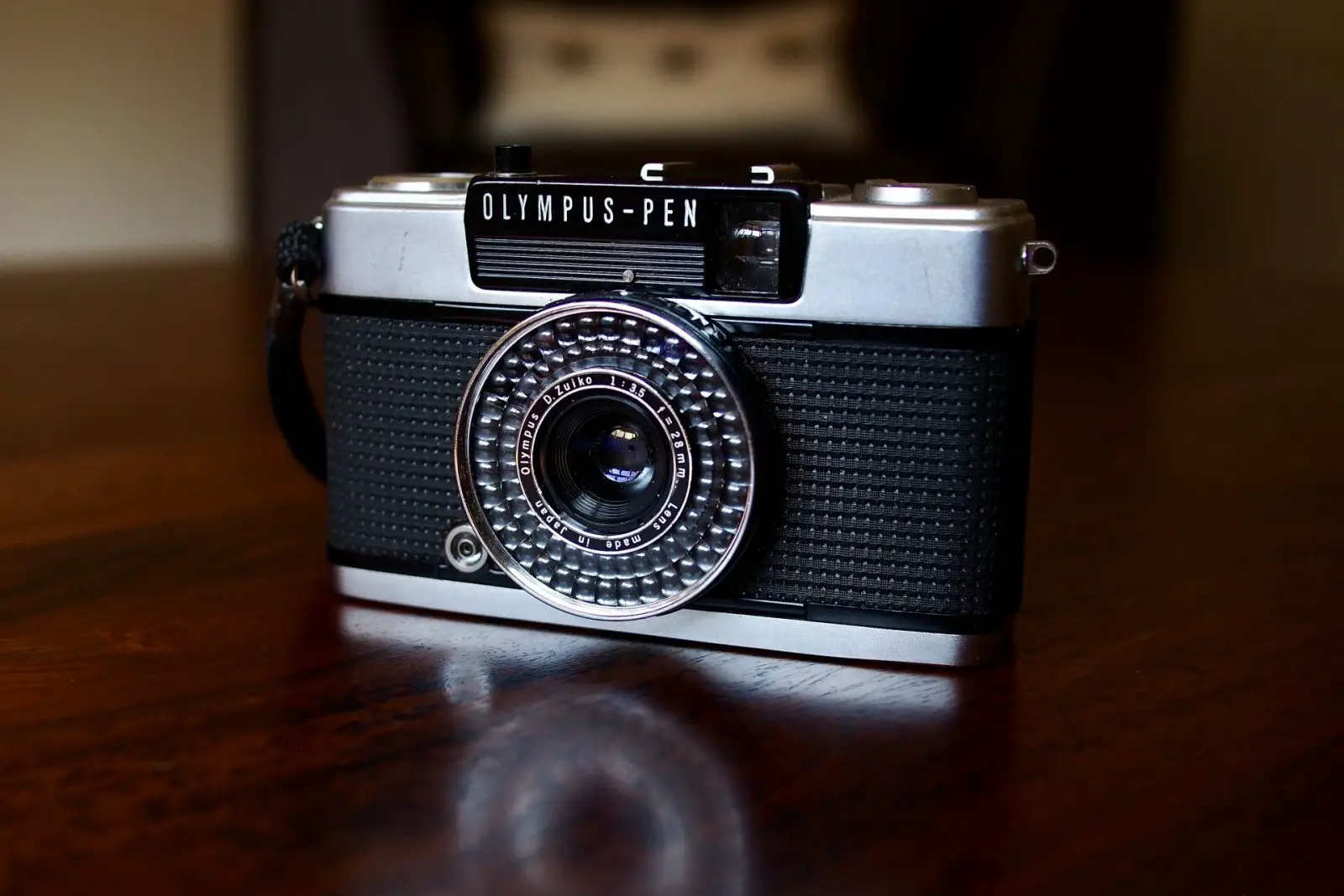 Olympus Pen EE-3 Review - A Weekend in Prague - by John Hanson - 35mmc