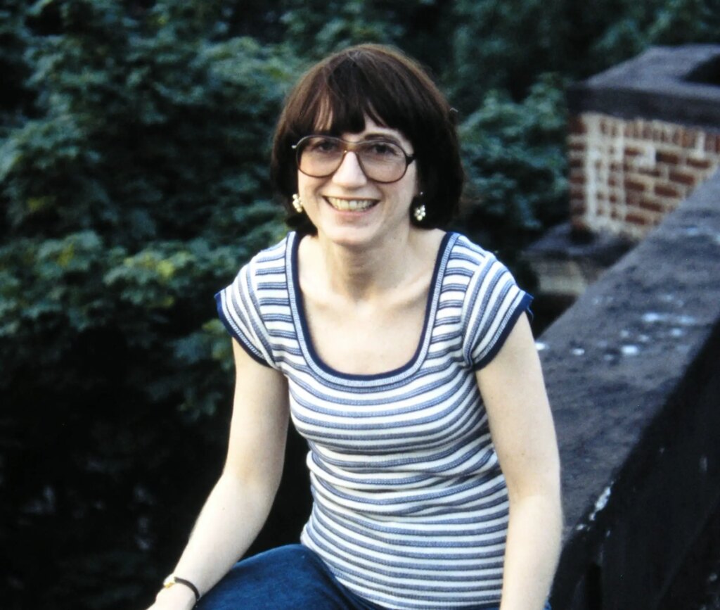 Kate on roof slide