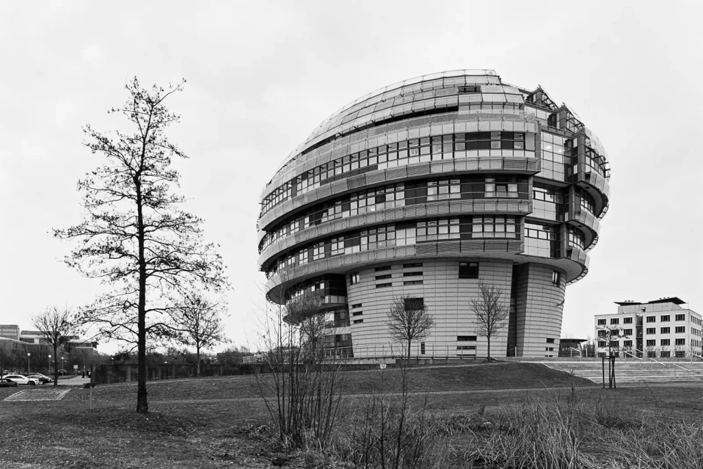 Image of the International Neuroscience Institute located at Hannover, Germany.