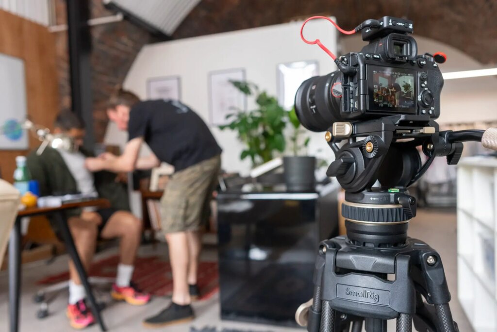 F8 Videographer Neil using the SmallRig "FreeBlazer" with the Sony A7s