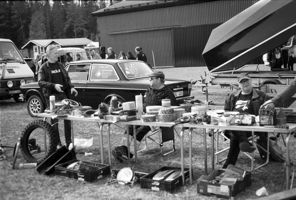 A picture of men in a fleamarket