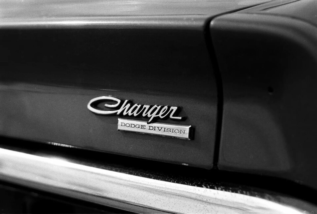 A picture of a Dodge Charger emblem