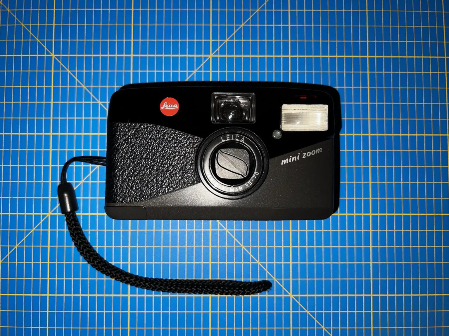 Leica Mini Zoom A Whole (Test) Roll with Kodak Gold 200 35mmc