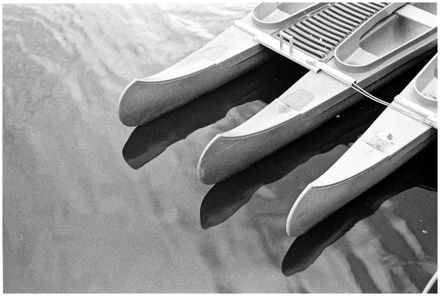 Minolta Dynax 7- Tethered Canoes