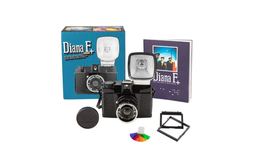 Lomography new black jack diana F edition product shot