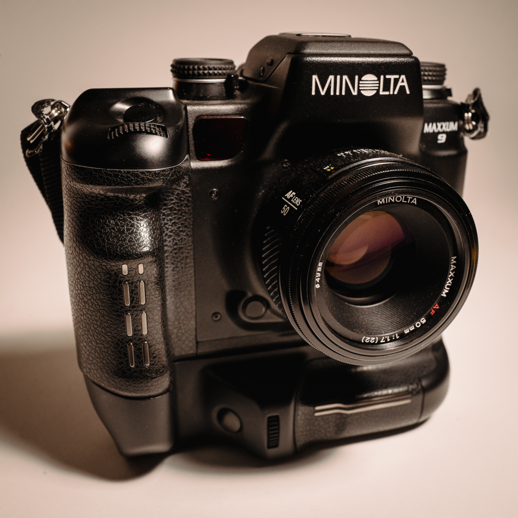 Minolta Maxxum 9