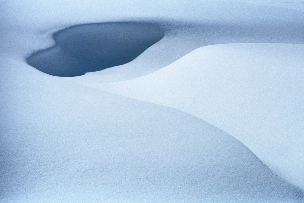 Deep snow formations