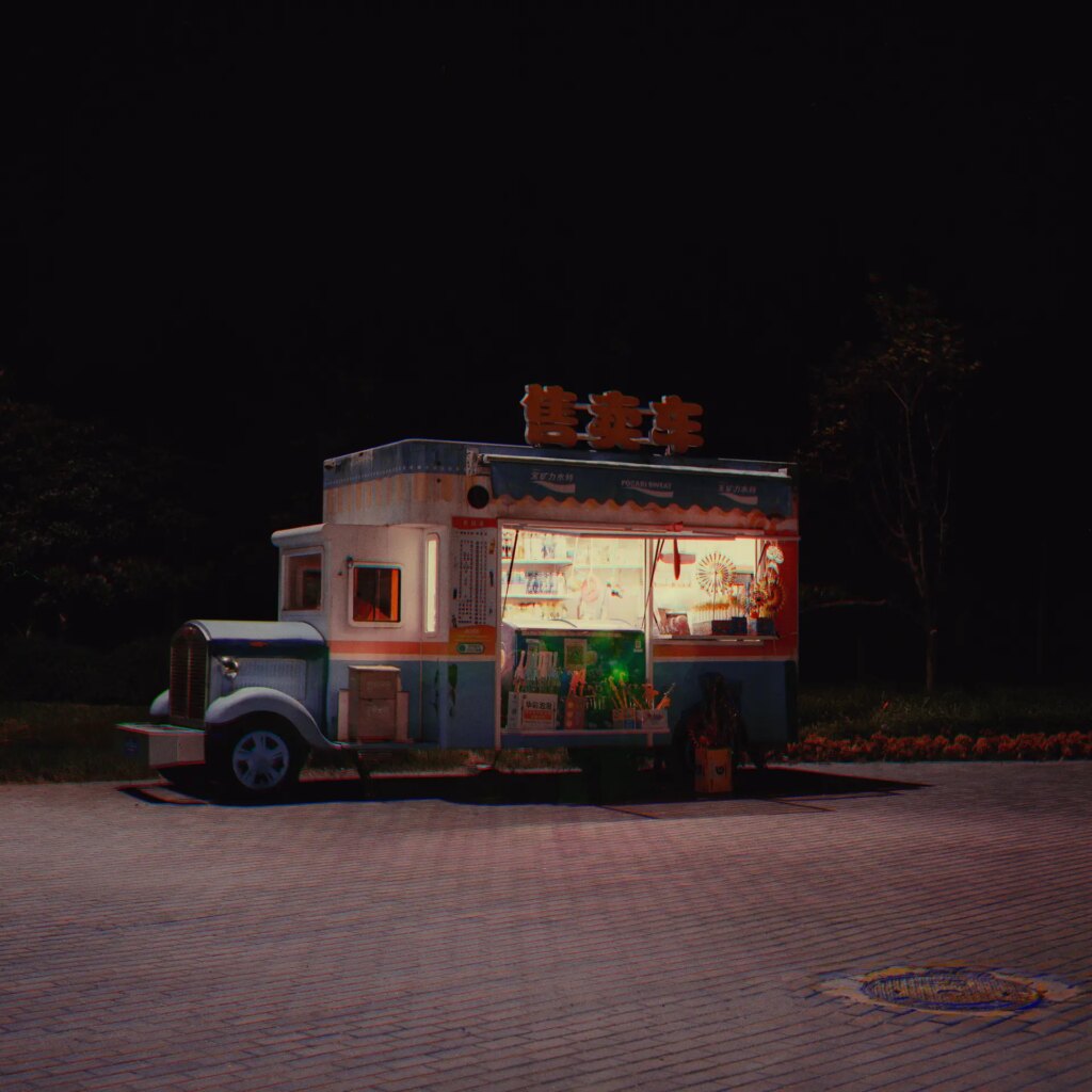 The truck, with trichrome effect