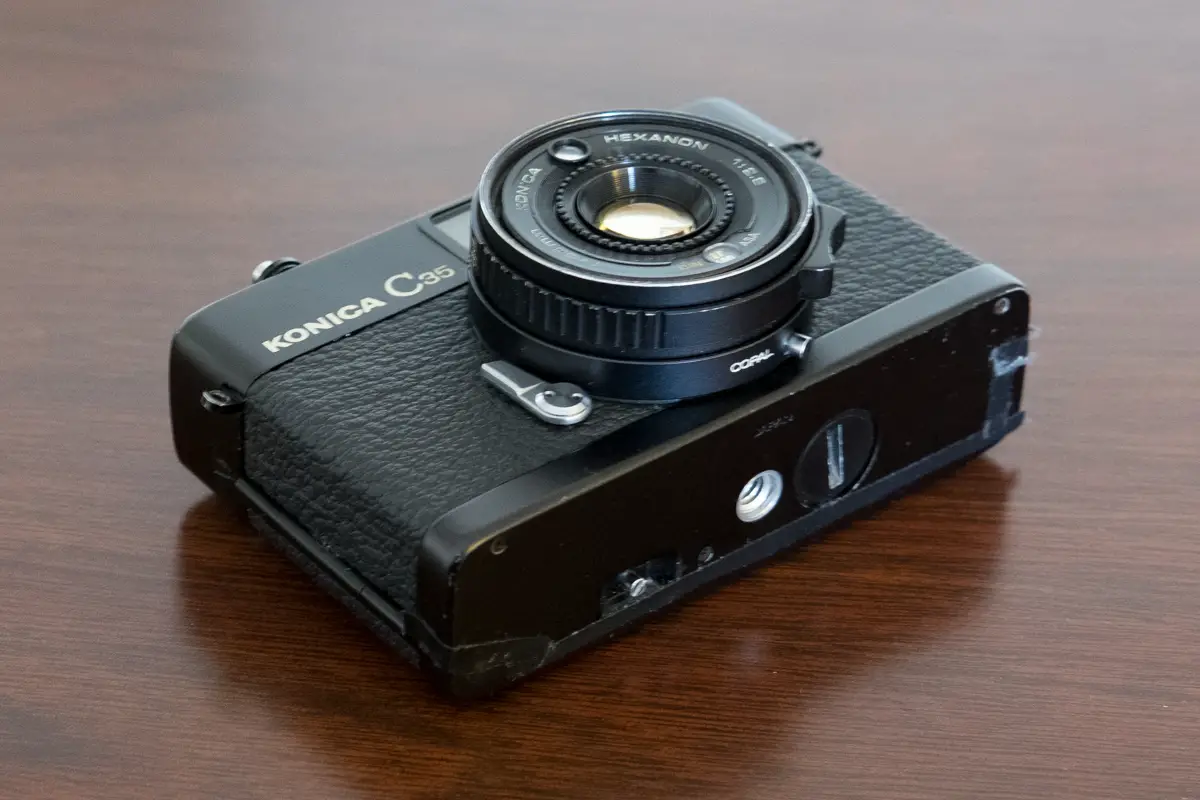 Konica C35