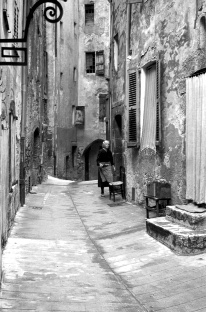 Black and white image of Entrevaux in the Alpes-de-Haute-Provence, France.