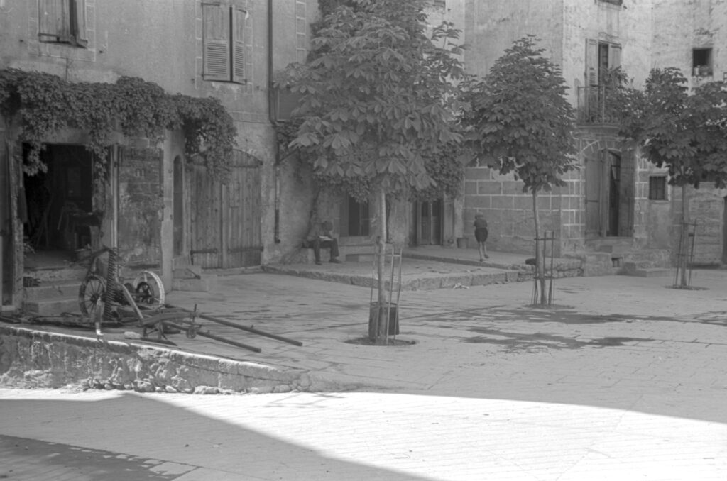 Black and white image of Entrevaux in the Alpes-de-Haute-Provence, France.