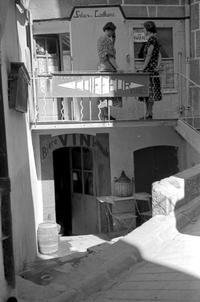 Black and white image of Entrevaux in the Alpes-de-Haute-Provence, France.