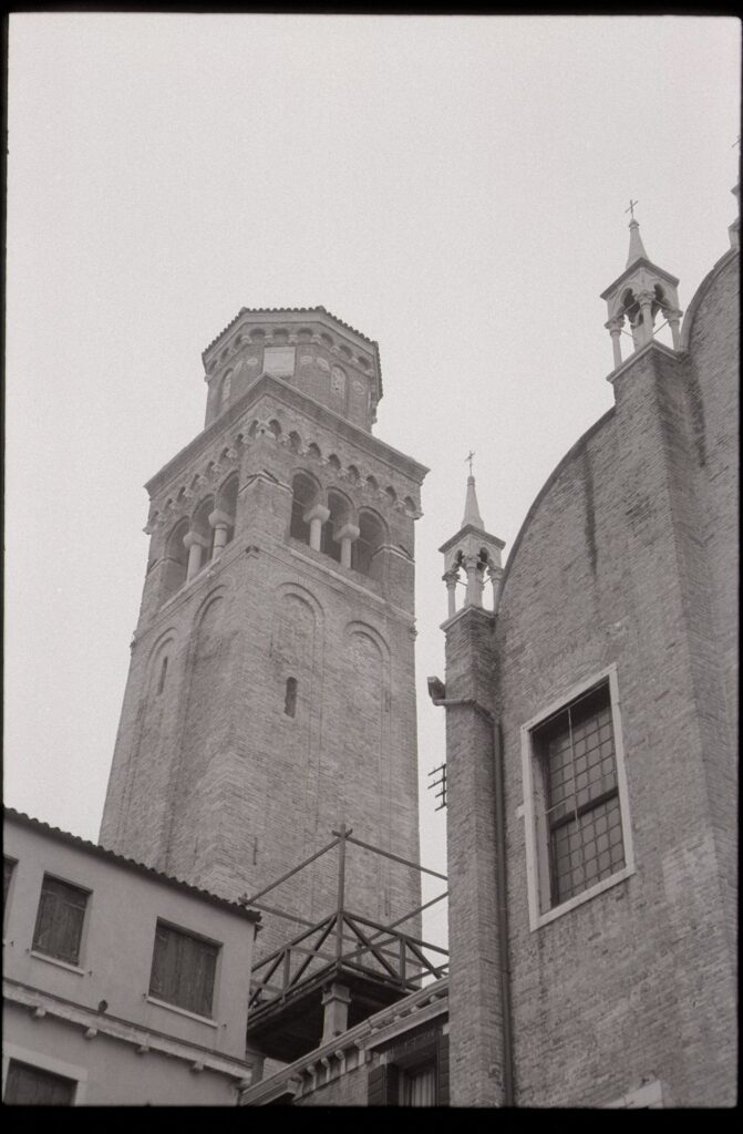 Venice on the Nikon S4 Rangefinder, Kodak Vision3 5222 exposed and developed at 500ASA by Kodak.