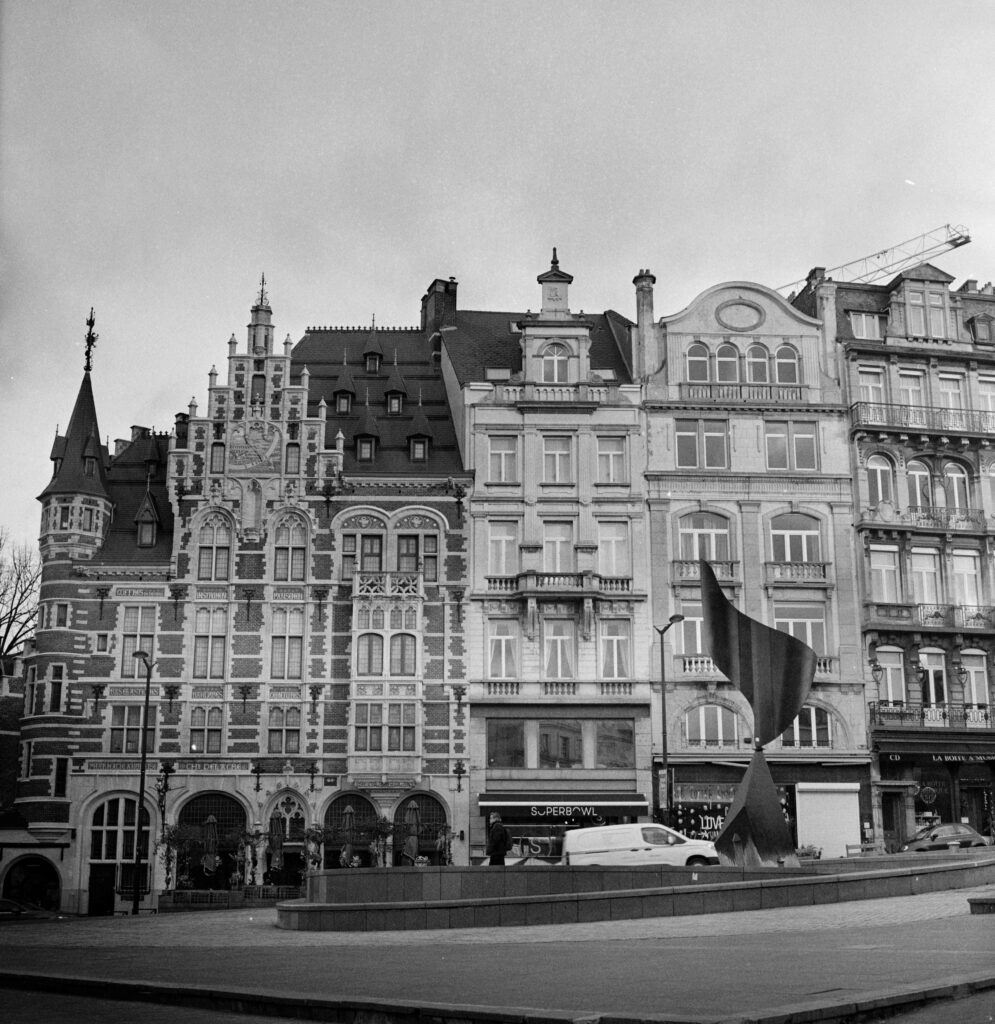 Yashica Mat 124G Brussels