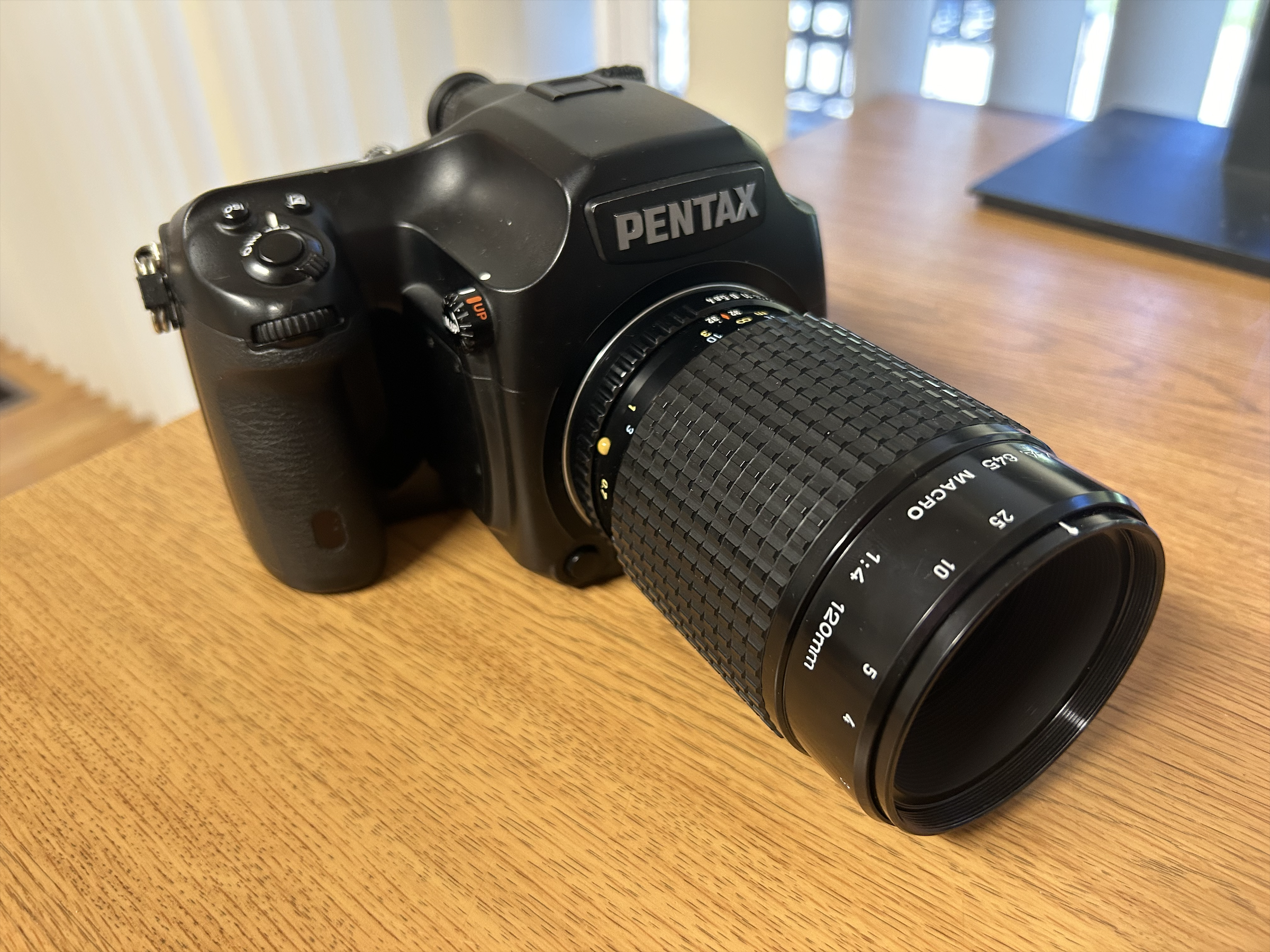 PENTAX smc PENTAX-FA645 MACRO 120mmF4 一眼 カメラ マクロレンズ フード 付き ペンタックス 中古 O3778414 Used SMC Pentax FA 645 120mm f4 Macro - 1 YEAR GTEE