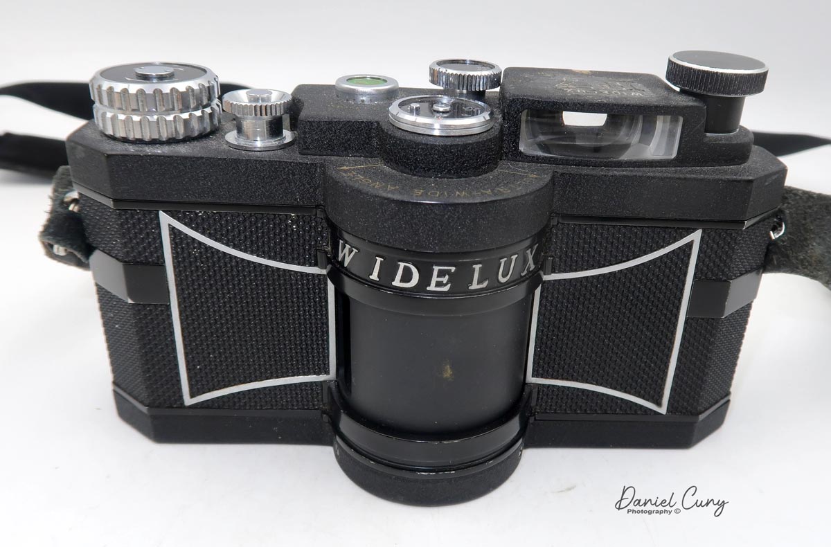 5 Frames with a Widelux F7 at The Louvre - 35mmc