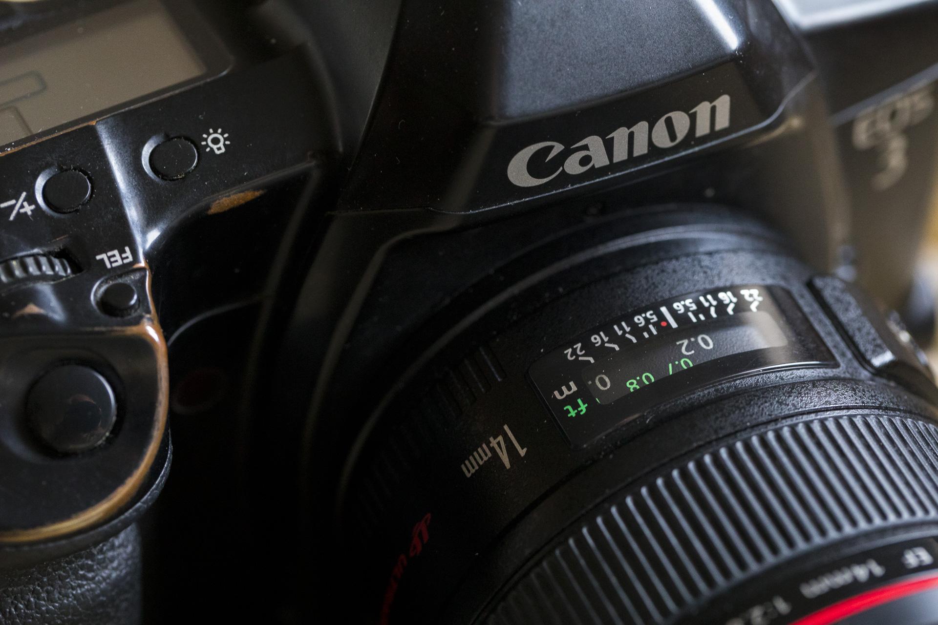 Canon EOS 3 camera and 14mm lens