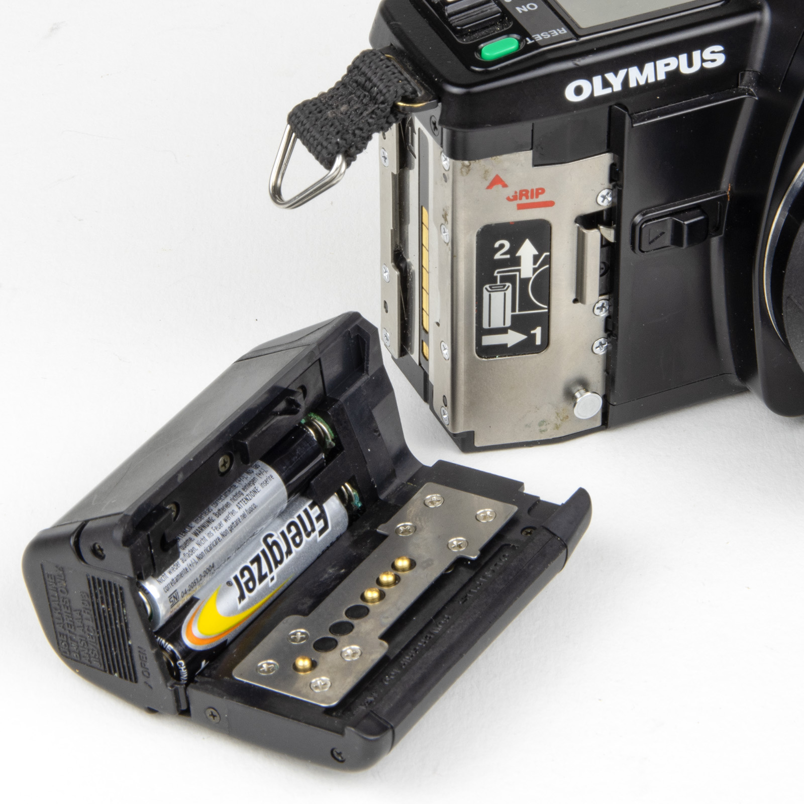 Olympus OM707 - The Autofocus Underdog - 35mmc