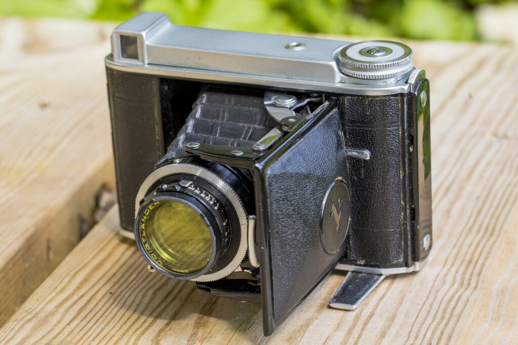 Photo of a Voigtländer Bessa 46 camera