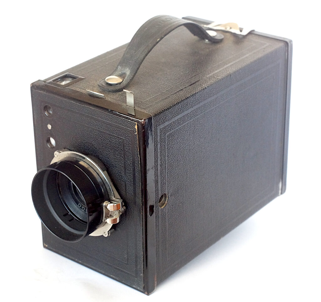 The camera with the Handcross lens hood/filter holder in place.