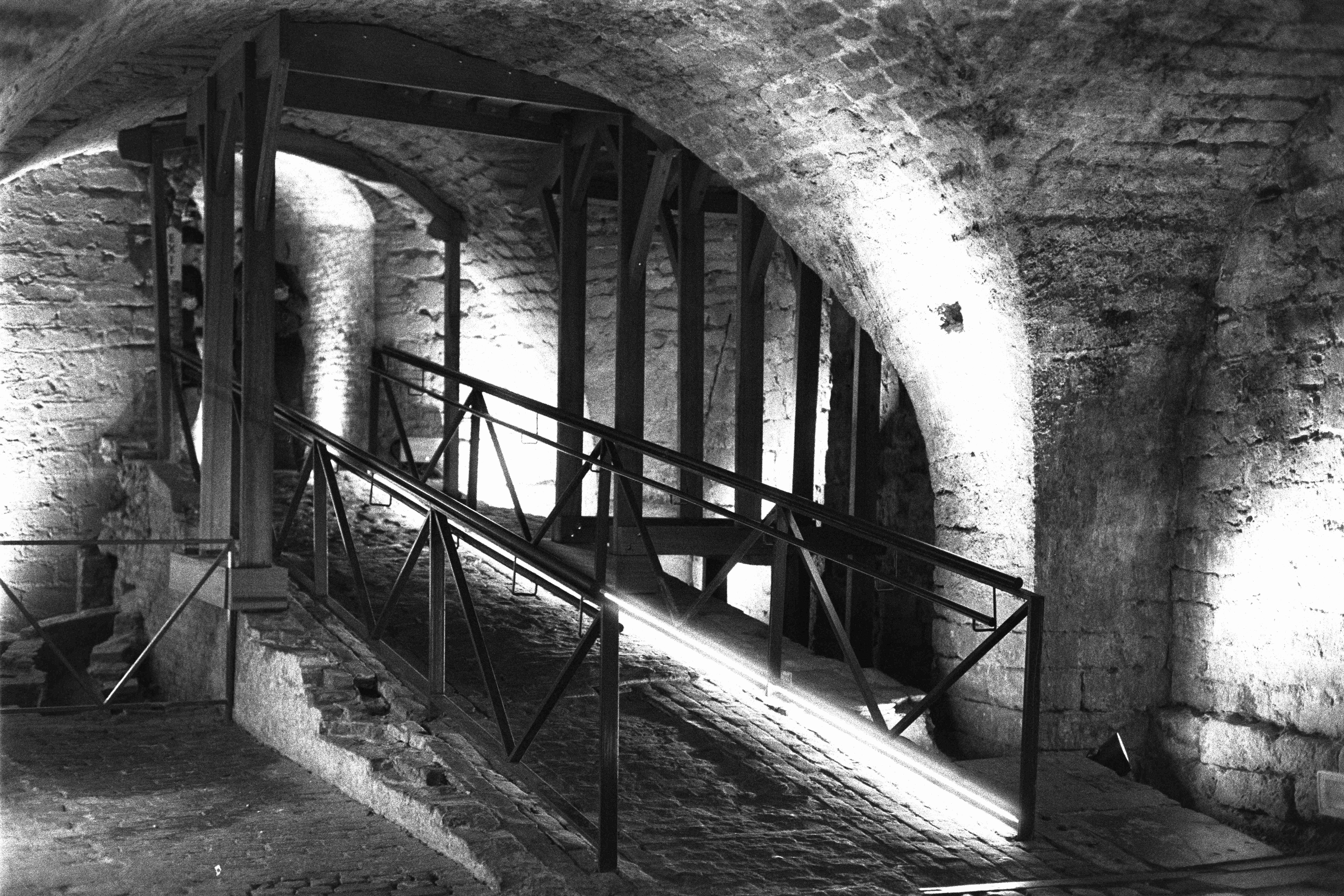 Underground BXL HP5