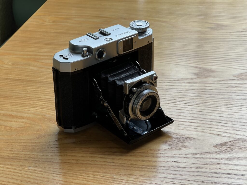 Mamiya Six IV from 1947