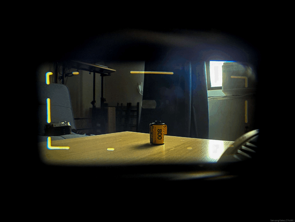 An image of the view through the viewfinder with the 45/4 mounted.