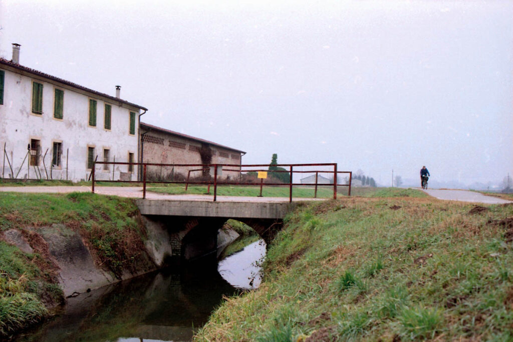 andrea_darra_countryside_view