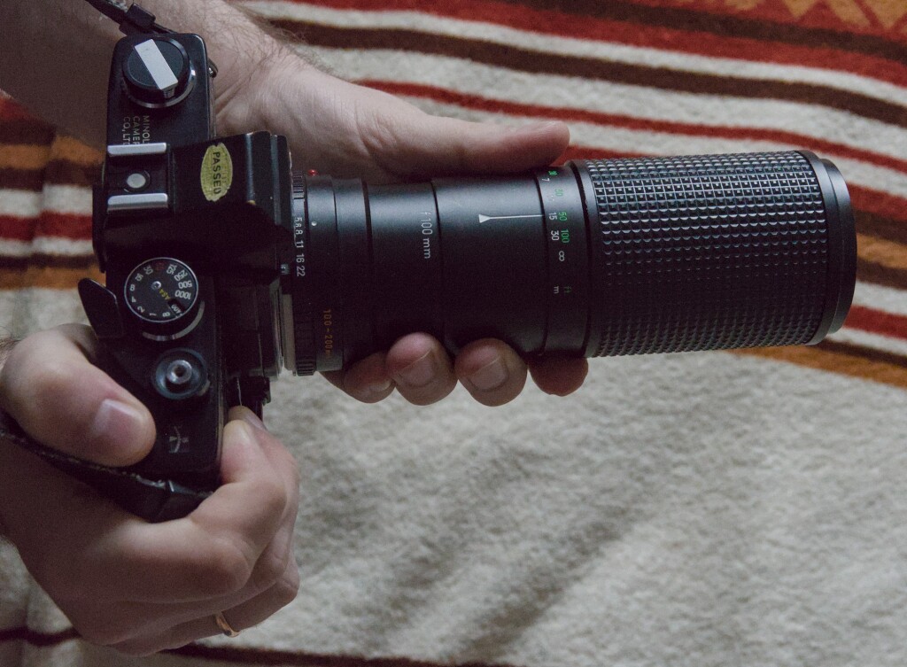 Minolta MC Rokkor 100-200 mm attached to Minolta SR-T 303