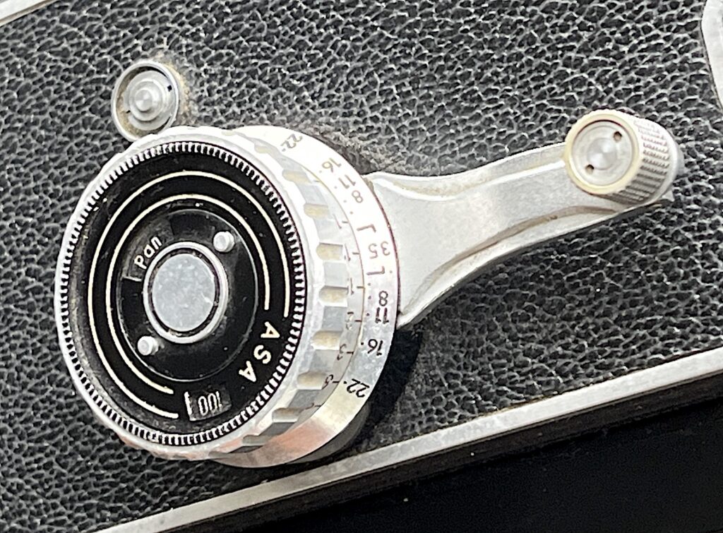 Combined focus and wind assembly.