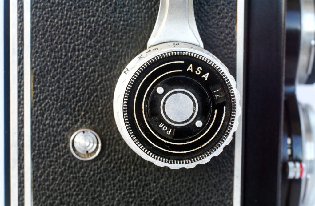 The multiple exposure release adjacent to the focus/wind.