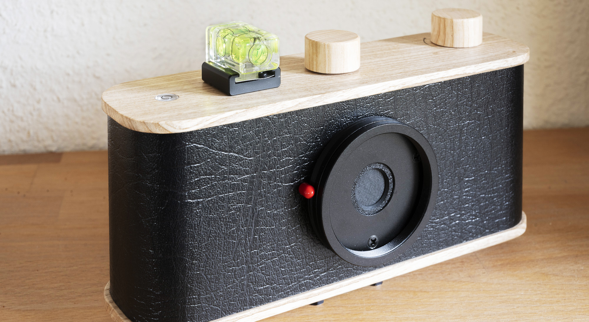 LeRouge 612 panorama pinhole camera for 120 film