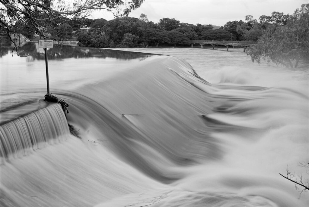 Black Weir in flood, horizontal