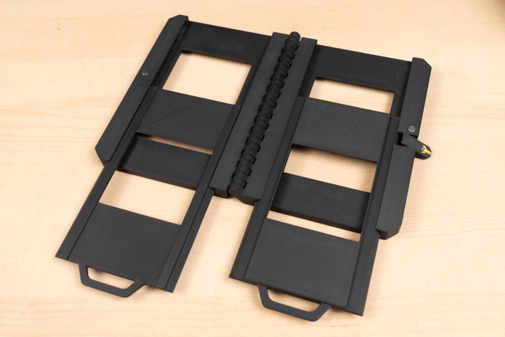 Lobster Holder sliding masks into holder