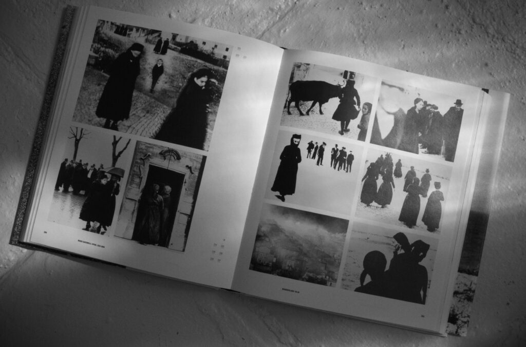 Mario Giacomelli, Opere 1954-2000, Rome 2025 (exhibition catalogue).