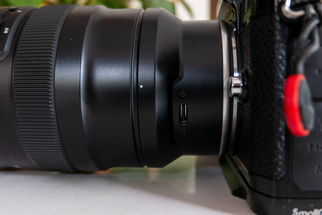 Tamron 50-400mm USB port