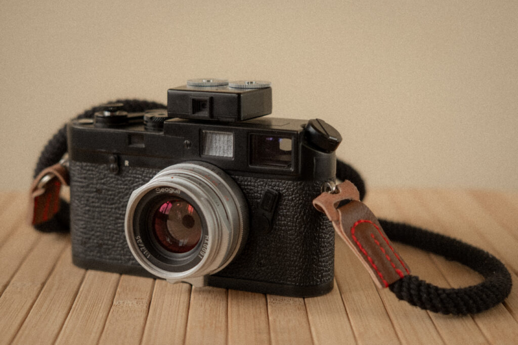 Leica M4-2 with Seagull 35mm f1.7 and Voigtländer VCII meter